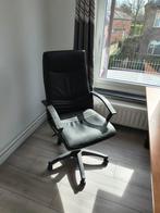 (groot) Bureau + stoel + kast, Ophalen, Bureau