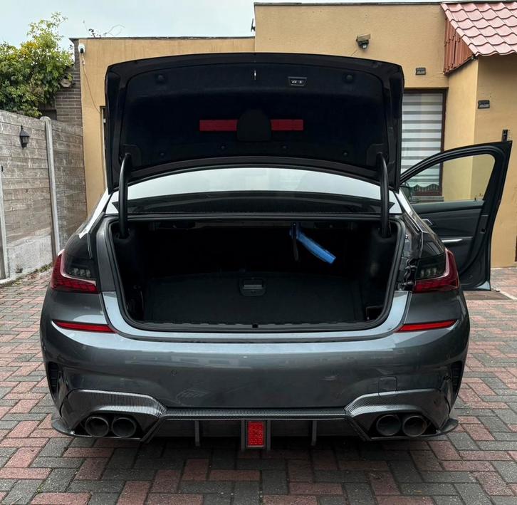 Diffuser for BMW G20 / G21 carbonfiber +2019 with M340i look, Autos : Pièces & Accessoires, Carrosserie & Tôlerie, BMW, Arrière