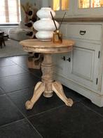 oud massief wijntafeltje//bijzettafeltje, Huis en Inrichting, Ophalen, Minder dan 55 cm, Rond, Nieuw