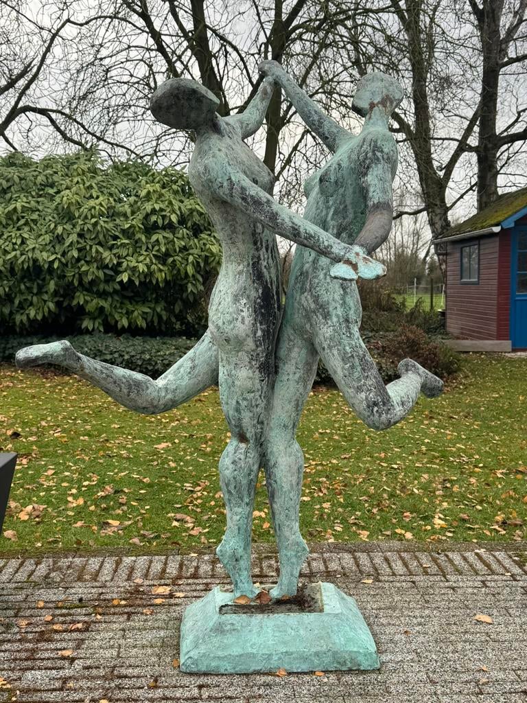 Bronzen tuinbeeld - Two dancing ladies, Tuin en Terras, Tuinbeelden, Zo goed als nieuw, Ophalen