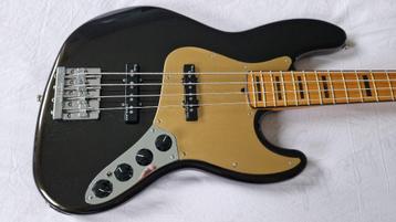 FENDER American Jazz Bass ULTRA (Active) neuve disponible aux enchères