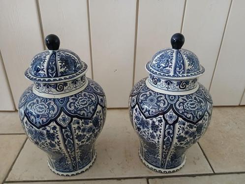 2 bocal et couvercle anciens bleus de Delft, vase Boch, broc, Antiquités & Art, Antiquités | Céramique & Poterie, Enlèvement ou Envoi