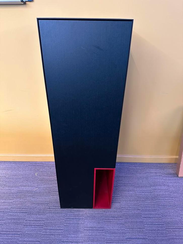 Colonnes  murale design belge Tastenhoye Inmotion frêne noir, Maison & Meubles, Accessoires pour la Maison | Étagères, Comme neuf