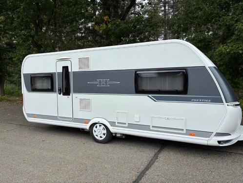 Hobby 560 prestige mover voortent 2019, Caravans en Kamperen, Caravans, Particulier, tot en met 5, 1250 - 1500 kg, Hobby, 2 aparte bedden