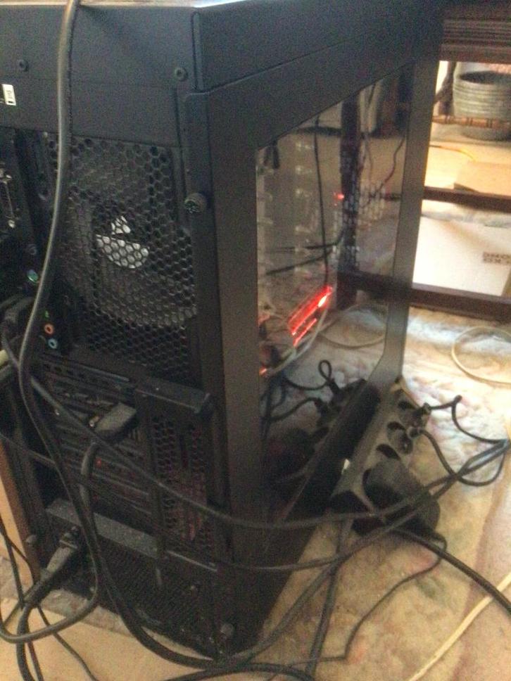 PC Superkoopje, Informatique & Logiciels, Ordinateurs de bureau, Utilisé, 3 à 4 Ghz, SSD, 32 GB, Avec carte vidéo, Gaming, Enlèvement