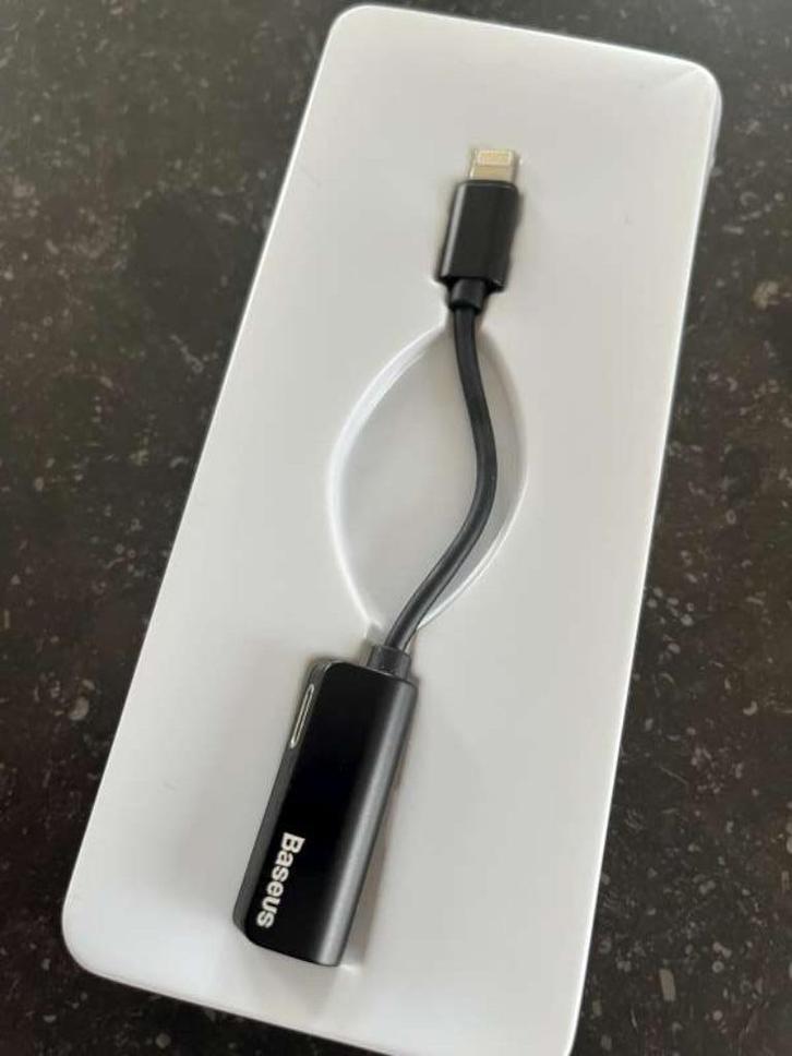 Lightning hoofdtelefoonadapter voor iPhone., Computers en Software, Pc- en Netwerkkabels, Nieuw, Ophalen of Verzenden