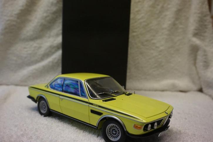 BMW 3.0 CSL E9 Geel Minichamps 1:18 80430137980, Hobby en Vrije tijd, Modelauto's | 1:18, Gebruikt, Auto, MiniChamps, Ophalen of Verzenden