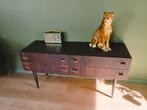 Vintage dressoir kast met tapse pootjes., Huis en Inrichting, Ophalen, Vintage