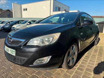 Opel astra 1.4i 2011 135000km airco! Blanco gekeurd! beschikbaar voor biedingen