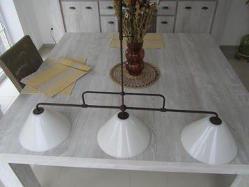 Lustre 'billard' beschikbaar voor biedingen