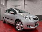 Toyota Yaris 1.3i VVT-i 16v Linea Luna * A/C * V/E * 160X 42, Stof, Gebruikt, 4 cilinders, 1010 kg