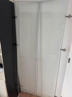 Billy boekenkast IKEA vitrinekast met glazen deur, Huis en Inrichting, Kasten | Vitrinekasten, Ophalen of Verzenden, Zo goed als nieuw