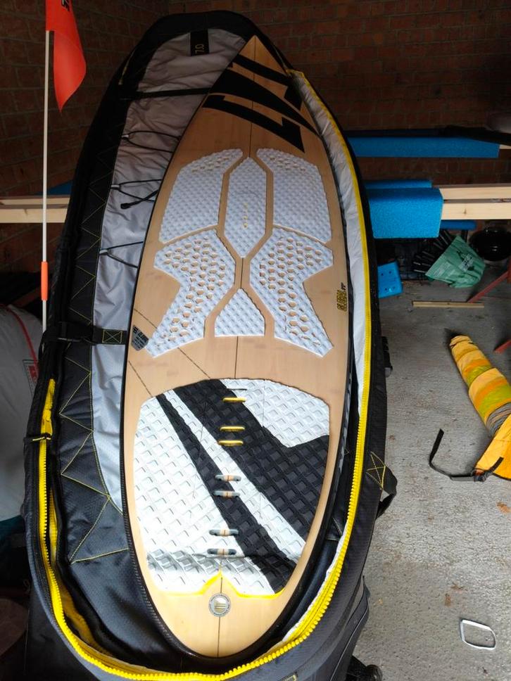 Kiteboard Naish Global waveboard, Watersport en Boten, Kitesurfen, Zo goed als nieuw, Kiteboard, Ophalen