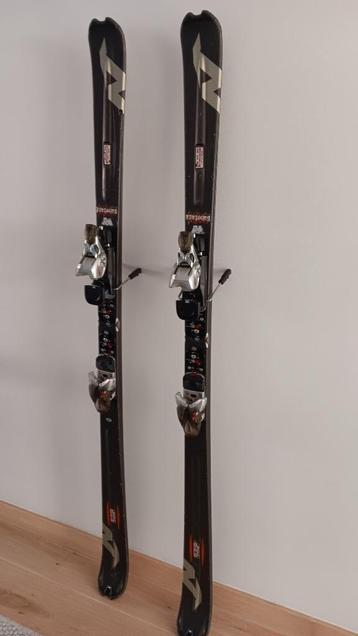 Nordica skilatten beschikbaar voor biedingen