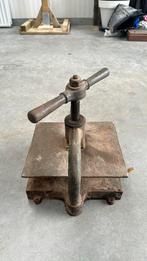 Antieken boekenpers, Enlèvement