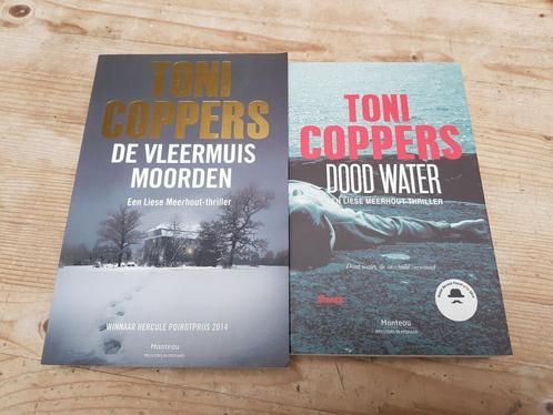 Toni Coppers - De vleermuismoorden & Dood water, Livres, Thrillers, Comme neuf, Enlèvement ou Envoi