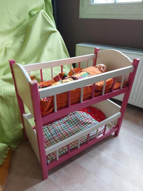 Stapelbedje van hout, inclusief beddengoed en pop, Kinderen en Baby's, Speelgoed | Poppen, Gebruikt, Ophalen
