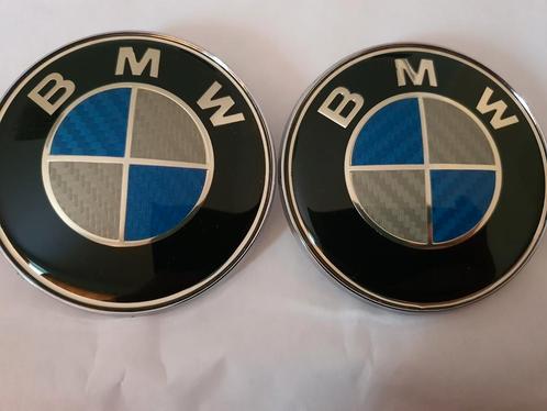 Bmw motorkap/kofferklep emblemen 2 x 82 mm>blauw carbon, Auto-onderdelen, Klein materiaal, BMW, Nieuw, Ophalen of Verzenden