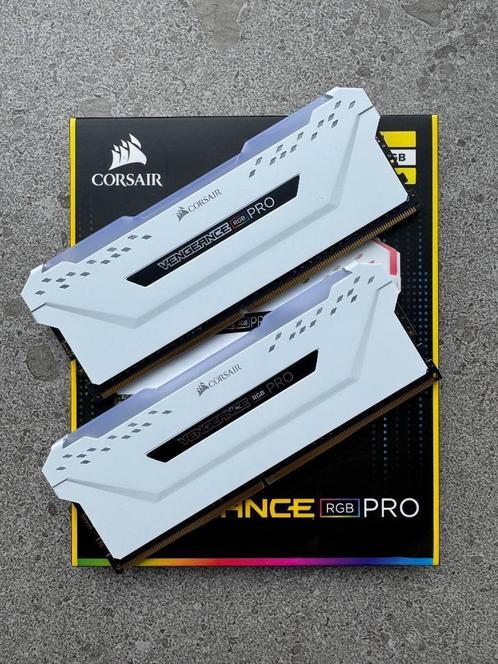 Corsair Vengeance RGB PRO 16GB (2x8GB) DDR4 RAM 3600Mhz CL18, Computers en Software, RAM geheugen, Zo goed als nieuw, Desktop