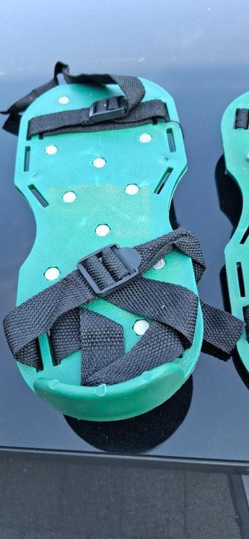 Verticuteer schoenen beschikbaar voor biedingen