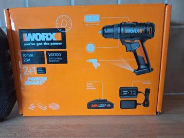 Visseuse worx  plus boite d accessoirs tout est neuf beschikbaar voor biedingen