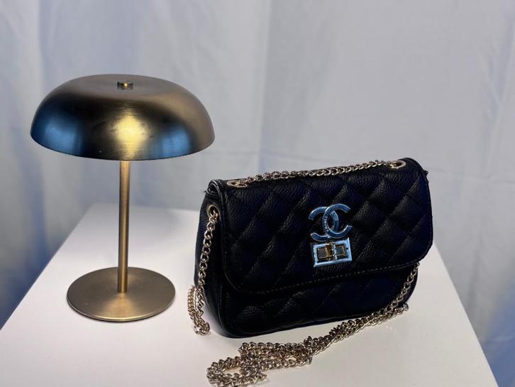 Luxe tas, Handtassen en Accessoires, Tassen | Damestassen, Zo goed als nieuw, Schoudertasje, Zwart, Ophalen of Verzenden