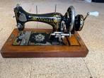 Vickers naaimachine antiek, Antiek en Kunst, Ophalen