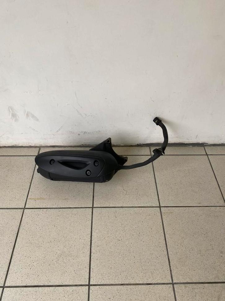 Uitlaat Compleet Piaggio Euro 4 IGET, Fietsen en Brommers, Brommeronderdelen | Scooters, Zo goed als nieuw, Piaggio, Uitlaat, Ophalen of Verzenden