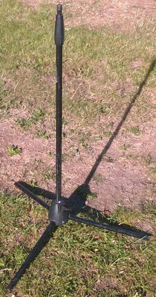 Microfoonstatief, gebruikt, Muziek en Instrumenten, Standaarden, Gebruikt, Instrumentstandaard, Microfoon, Ophalen of Verzenden