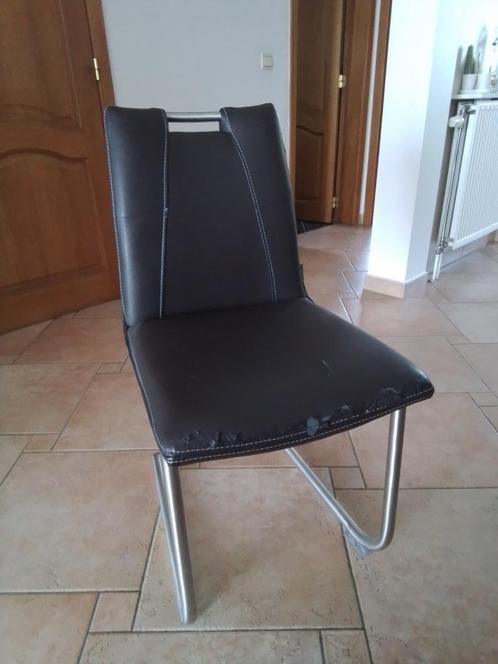 URGENT - 4 Chaises de salle à manger XOOON, Huis en Inrichting, Stoelen, Gebruikt, Vier, Bruin, Ophalen