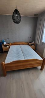 Grenen bed van 140 cm met 2 nachtkastjes ., Huis en Inrichting, Slaapkamer | Complete slaapkamers, Ophalen, Gebruikt