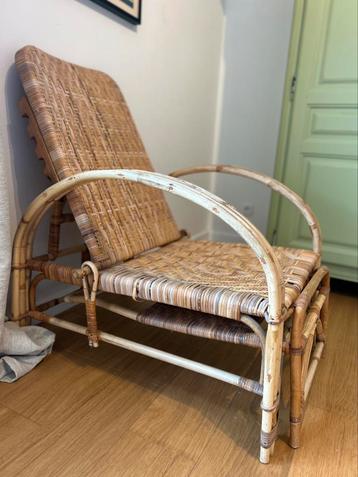 Rotan stoel beschikbaar voor biedingen