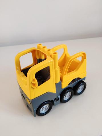 Duplo kleine vrachtwagen  beschikbaar voor biedingen
