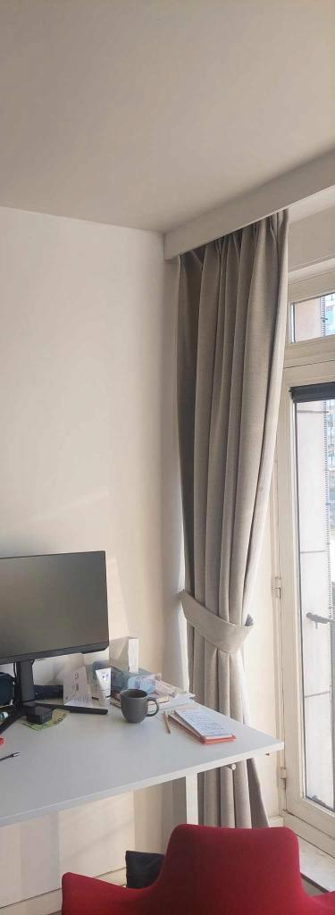 Beige gordijn met gordijnbinder, Huis en Inrichting, Stoffering | Gordijnen en Lamellen, Gebruikt, 200 cm of meer, 100 tot 150 cm