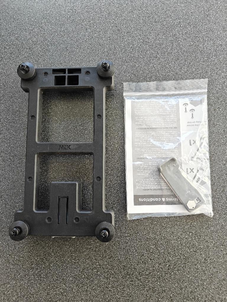 Basil MIK adapterplaat, Fietsen en Brommers, Fietsaccessoires | Fietsmanden, Zo goed als nieuw, Overige typen, Ophalen