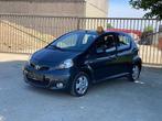 Toyota Aygo 1.0i VVT-i Sport airco, Auto's, Elektrische ramen, 103 g/km, Overige brandstoffen, https://public.car-pass.be/vhr/515a880f-9616-4746-aa0b-d274fd28291e