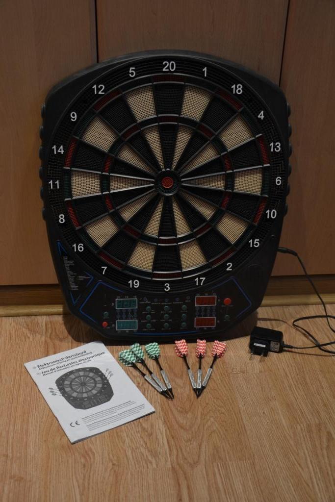 Elektronisch dartsbord, Sport en Fitness, Darts, Gebruikt, Dartbord met pijlen, Elektronisch, Soft tip, Ophalen of Verzenden