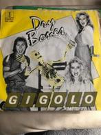 7" Gigolo, Dry Bones, Ophalen of Verzenden, Disco