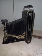 Art deco-camera met leren hoesje in uitstekende staat, Ophalen of Verzenden