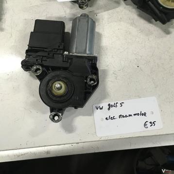 Vw Golf 5  Raammotor Linksvoor beschikbaar voor biedingen