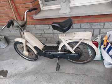 a vendre piaggio c7 classe b avec certificat de conformiter, Enlèvement