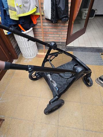 Kinderbuggy 4 in 1 beschikbaar voor biedingen