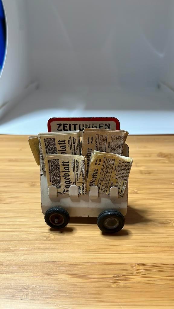 Chariot de plateforme Kibri Zeitungen, Hobby & Loisirs créatifs, Trains miniatures | Échelles Autre, Utilisé, Autres types, Enlèvement ou Envoi