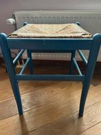 Blauw houten krukje, Ophalen, Zo goed als nieuw