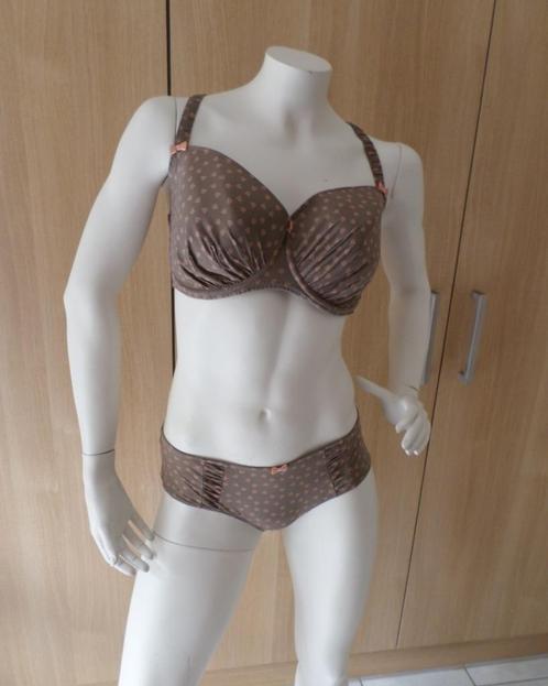 Prima Donna Twist set in uitstekende staat, Kleding | Dames, Ondergoed en Lingerie, Setje, Beige, Ophalen of Verzenden