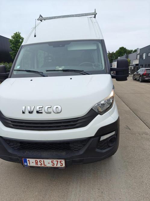 Iveco Daily Dubbele Cabine – 3.0L – Euro 6 – 2017 - 108d km, Auto's, Bestelwagens en Lichte vracht, Bedrijf, Trekhaak, Iveco, Diesel