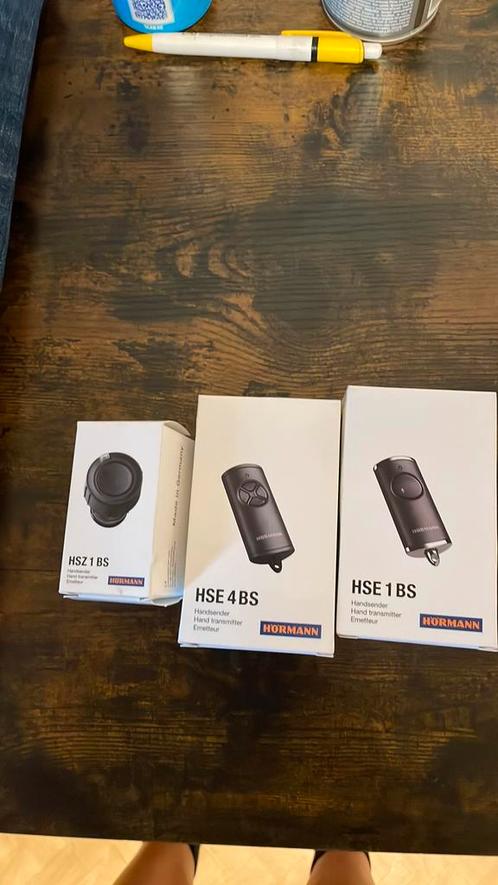 Hormann handzenders Origineel prijs per stuk (60%korting), Telecommunicatie, Zenders en Ontvangers, Zo goed als nieuw, Ophalen