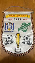 Grote wimpel Anderlecht - Hibernian Edinburgh 1992, Verzamelen, Verzenden, Zo goed als nieuw