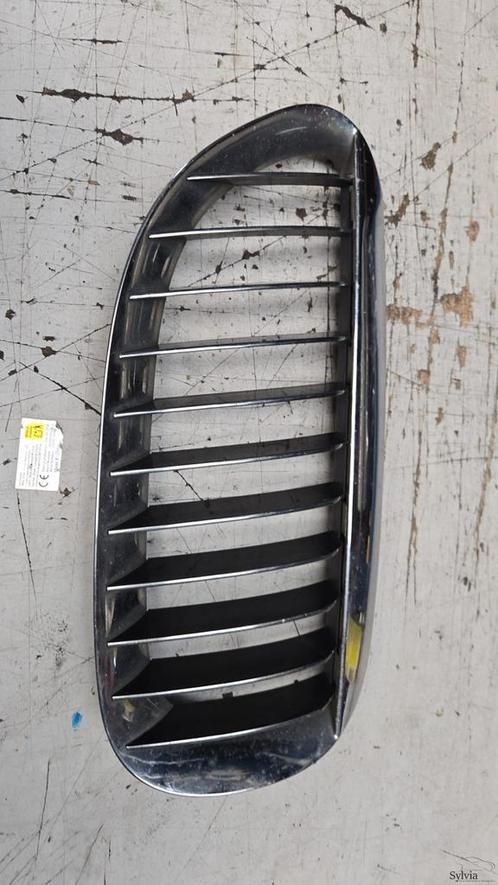 Nier Grille rechts met chroom raam en chroom strepen BMW 6 s, Auto-onderdelen, Overige Auto-onderdelen, Gebruikt, Ophalen of Verzenden