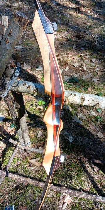 recurve boog 68"32# RH ( jachtboog) beschikbaar voor biedingen